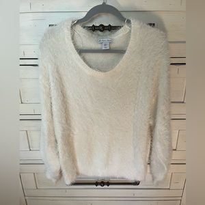 London Kaye eyelash scoop neck pull over sweater medium